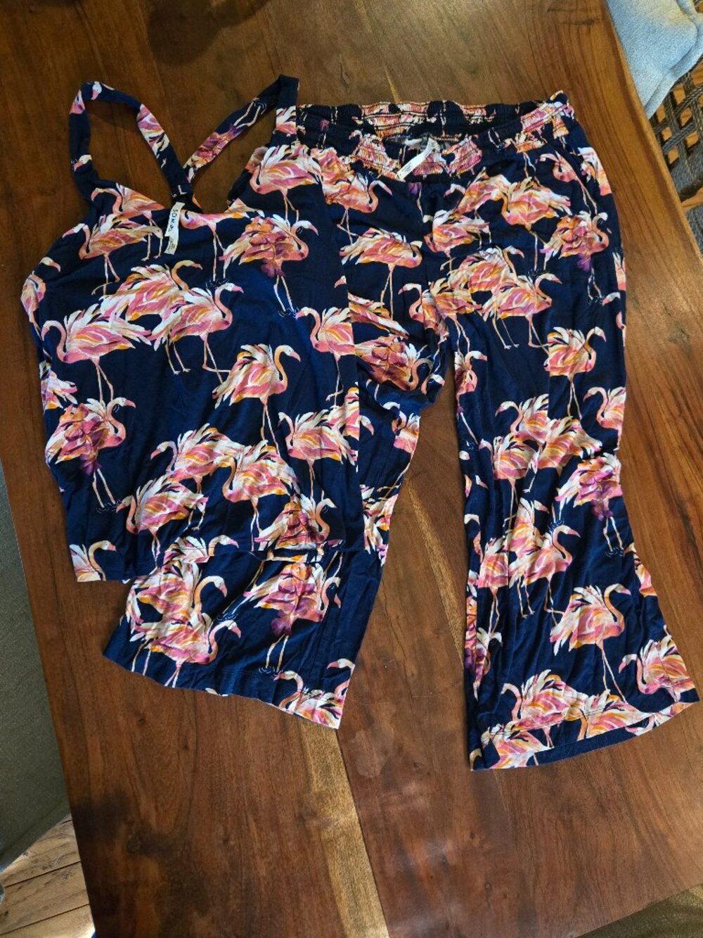 Soma Flamingo Sleep Set; Crop Pants and Racerback Tank with Inner Bra Large